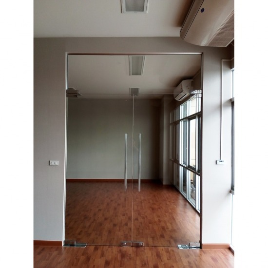 Panel 02